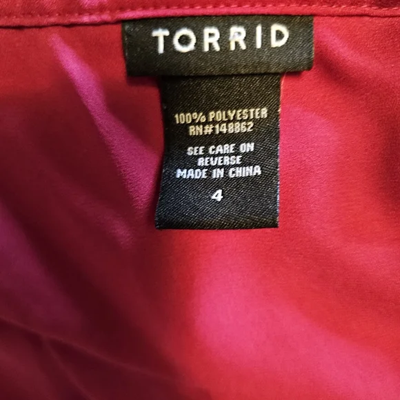 Torrid Harper Style Sleeveless Tunic Top Size 4X - Fuscia Color - Picture 2 of 2